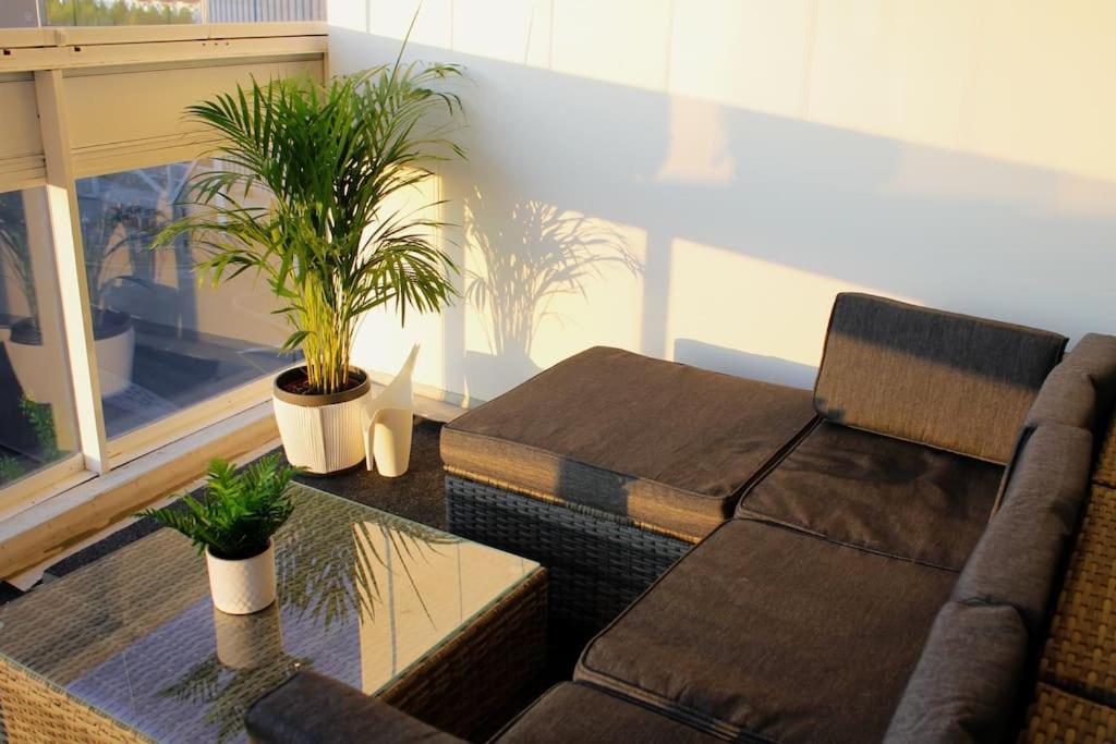 Modern Apartment With Sauna, Near Transit Hub/Dixi Вантаа Экстерьер фото